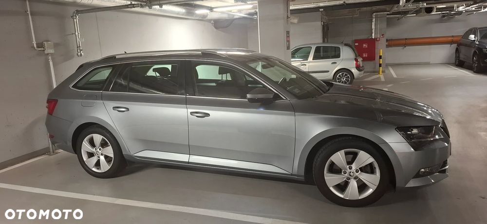 Skoda Superb 1.6 TDI Ambition - 29