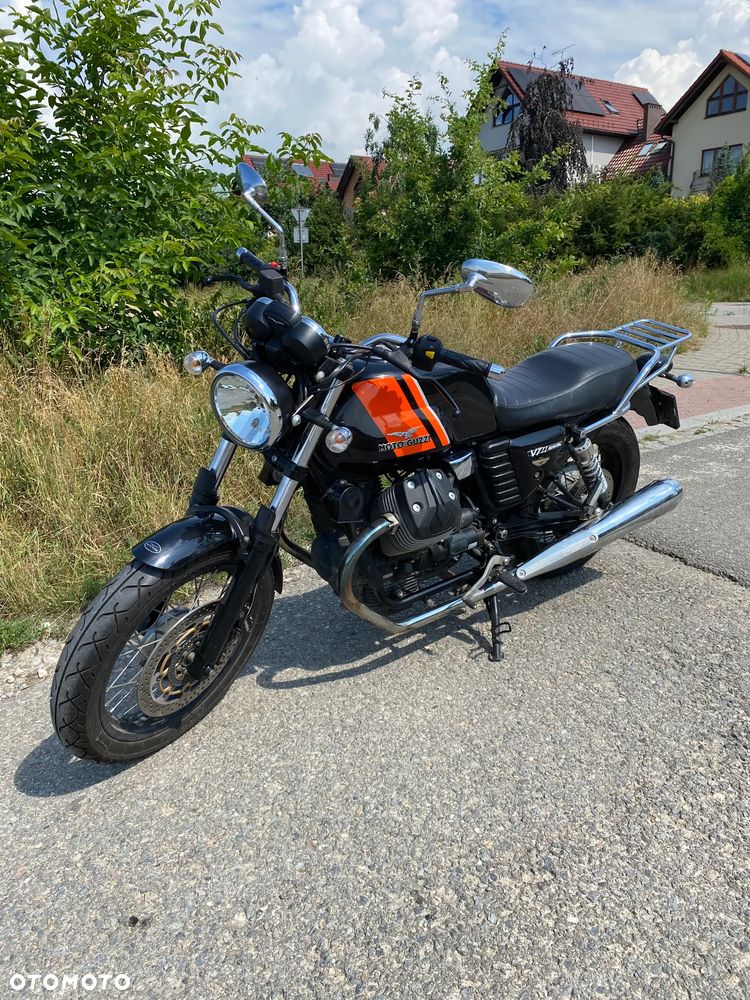 Moto Guzzi V7 - 7