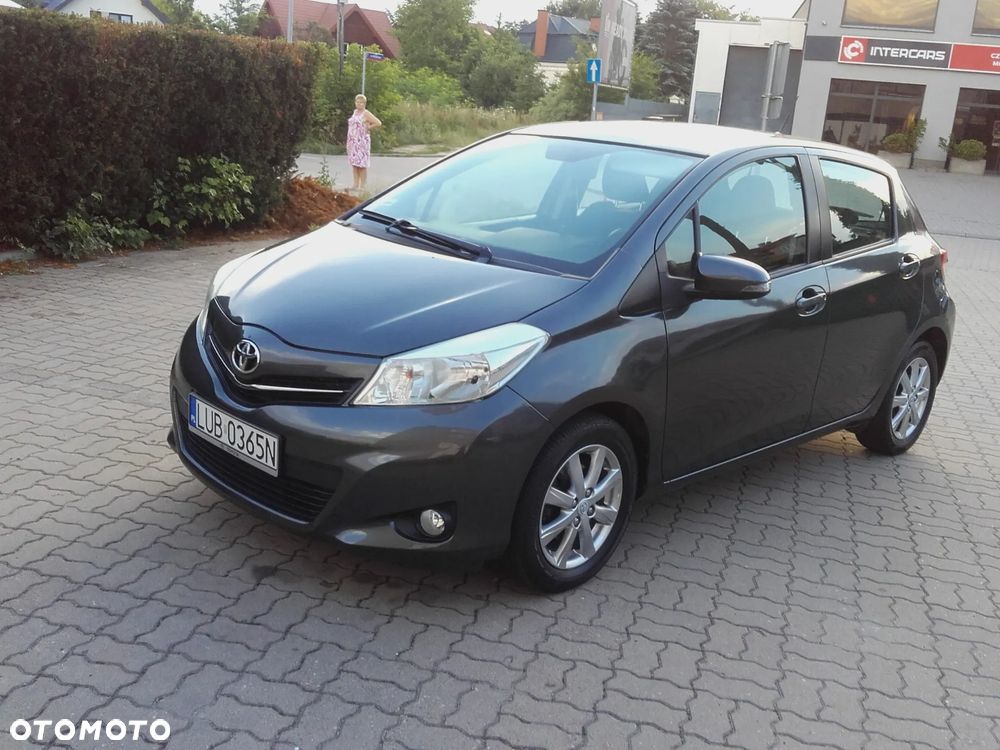Toyota Yaris - 16