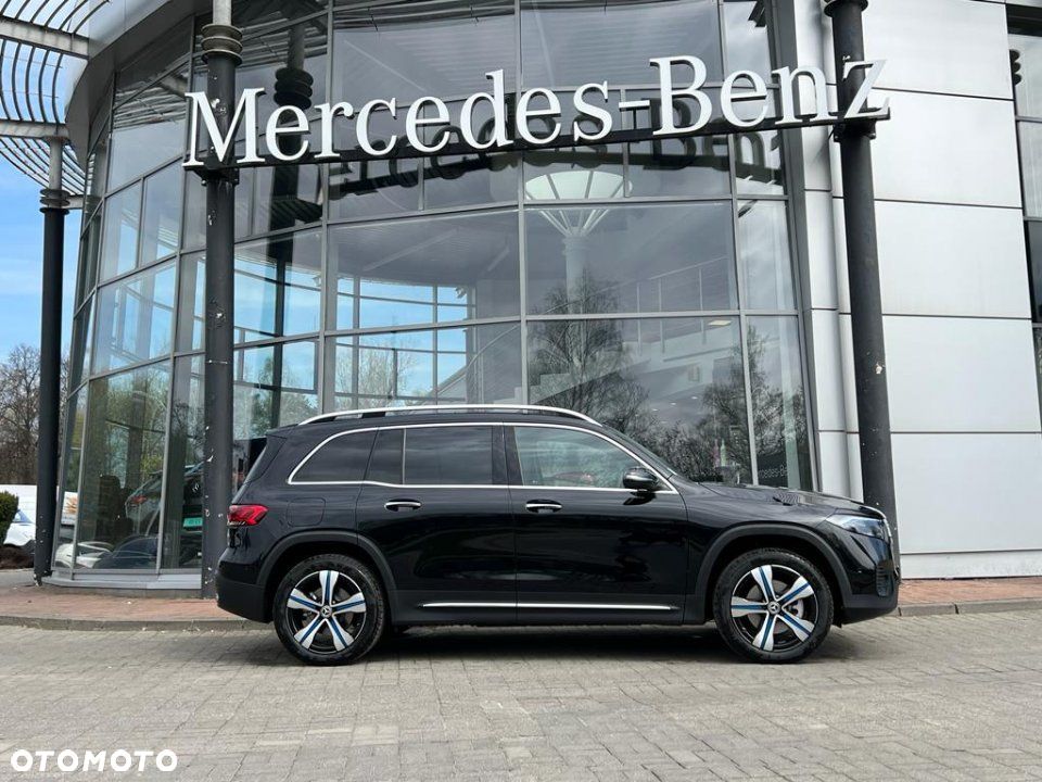 Mercedes-Benz EQB - 2