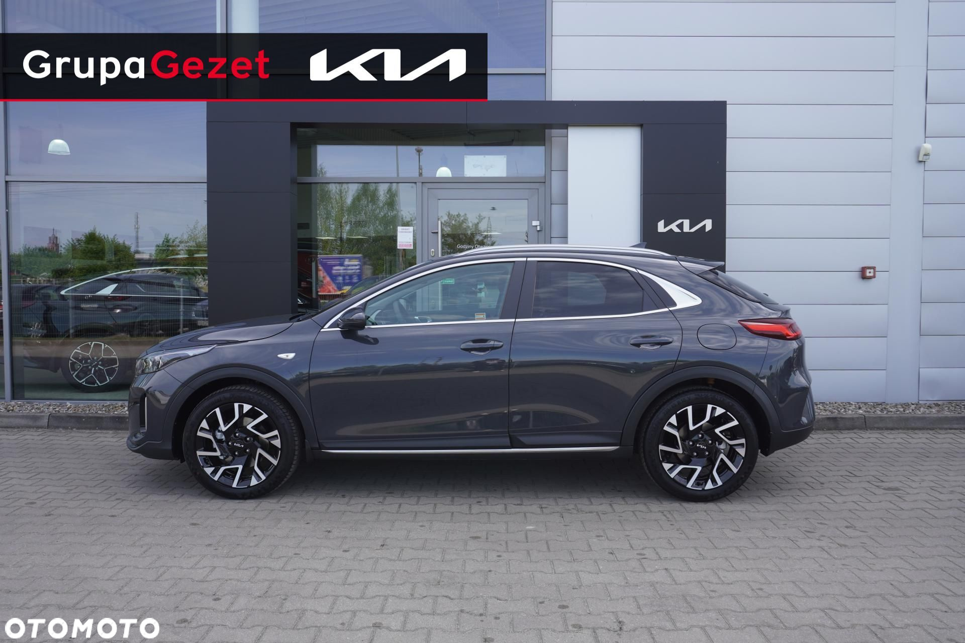 Kia XCeed - 10