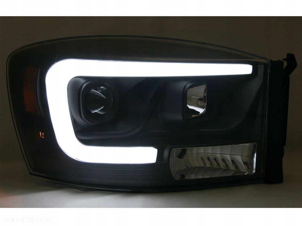 REFLEKTOR LAMPA DAY LIGHT LED TUBE DODGE RAM 2006- - 2