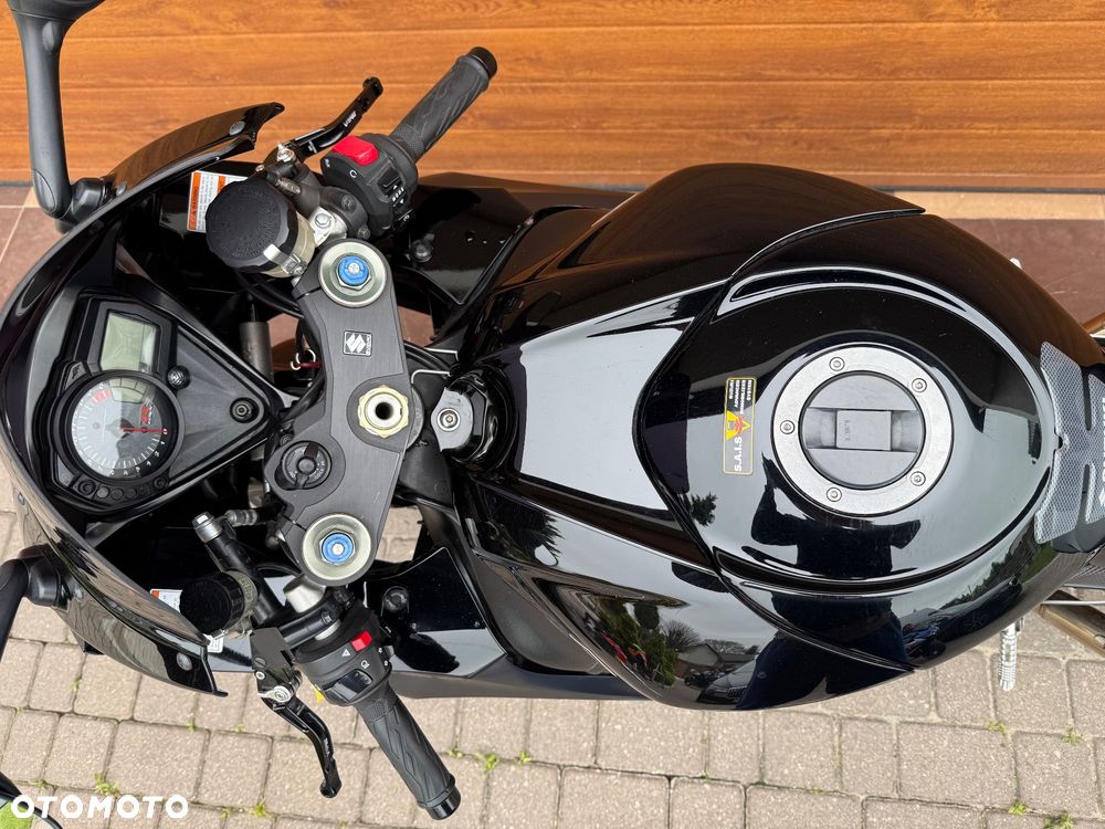 Suzuki GSX-R - 13