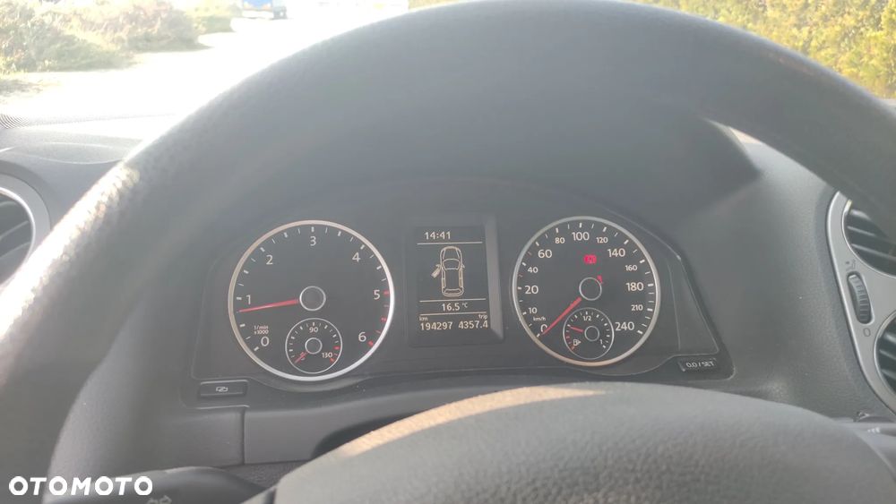 Volkswagen Tiguan - 11