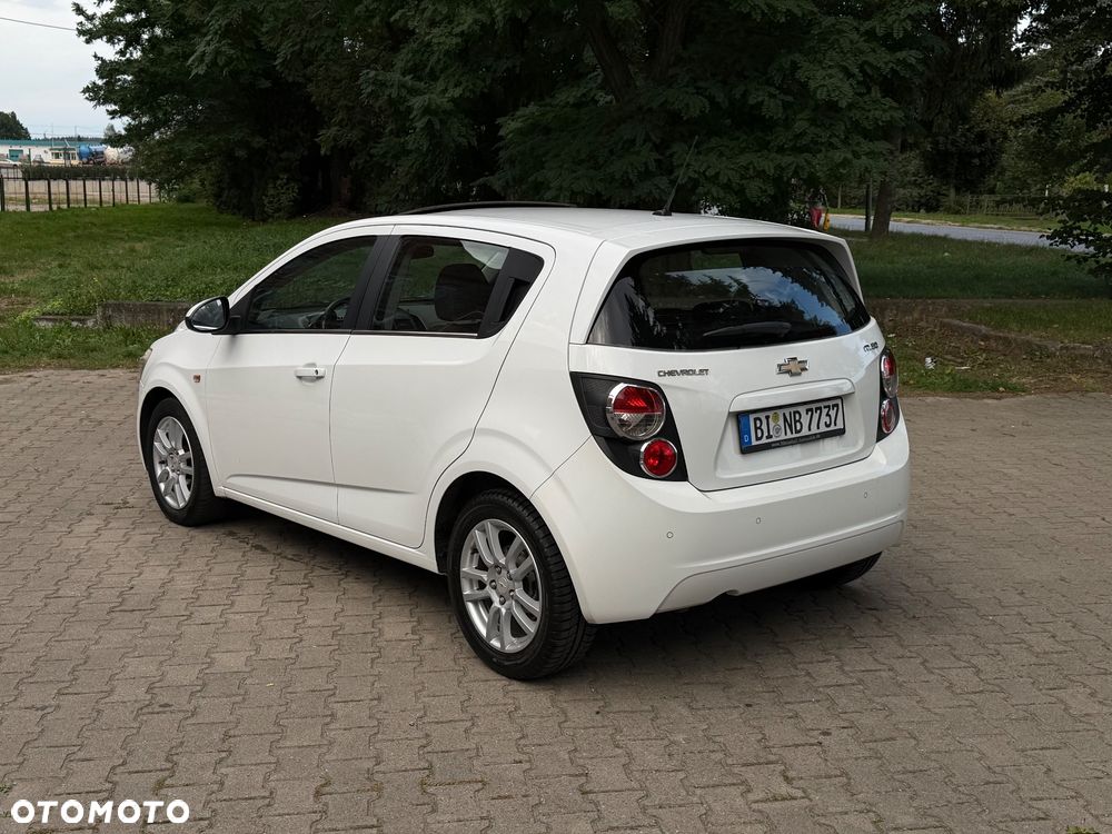 Chevrolet Aveo - 2