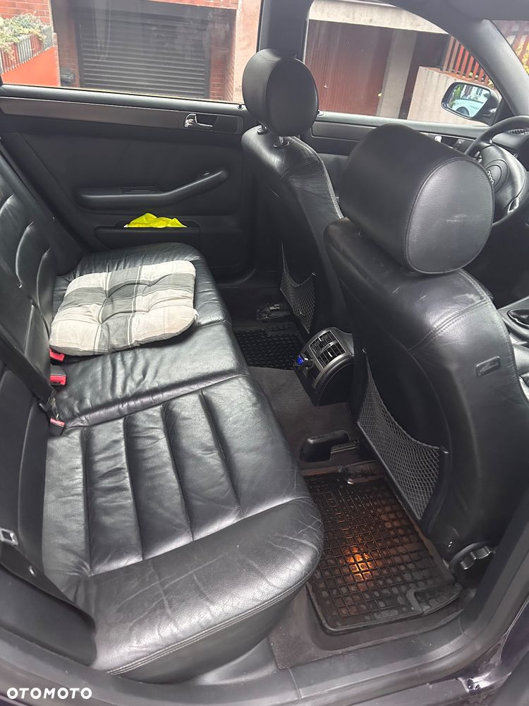 Audi A6 Avant 2.5 TDI - 9