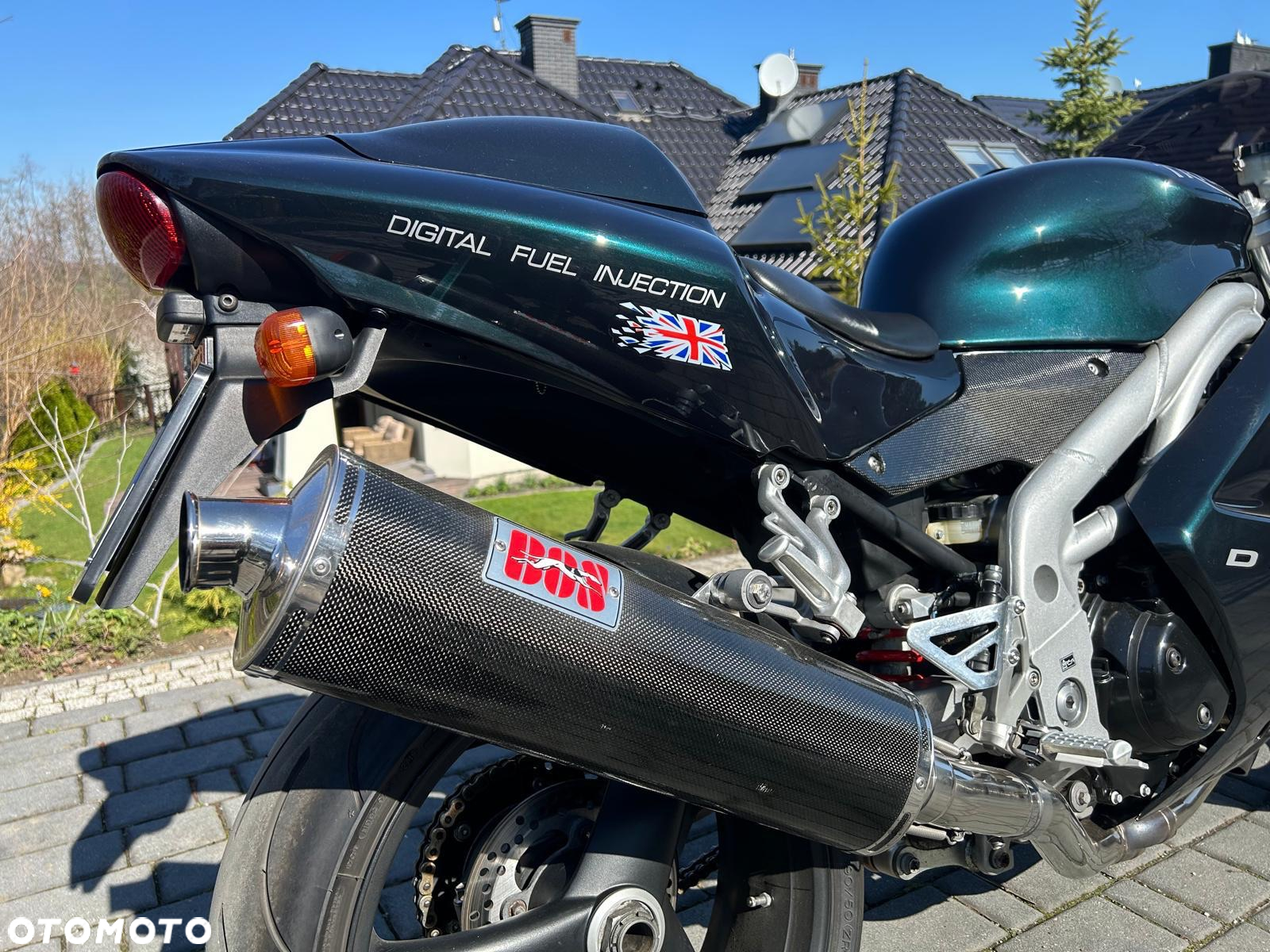 Triumph Daytona - 3