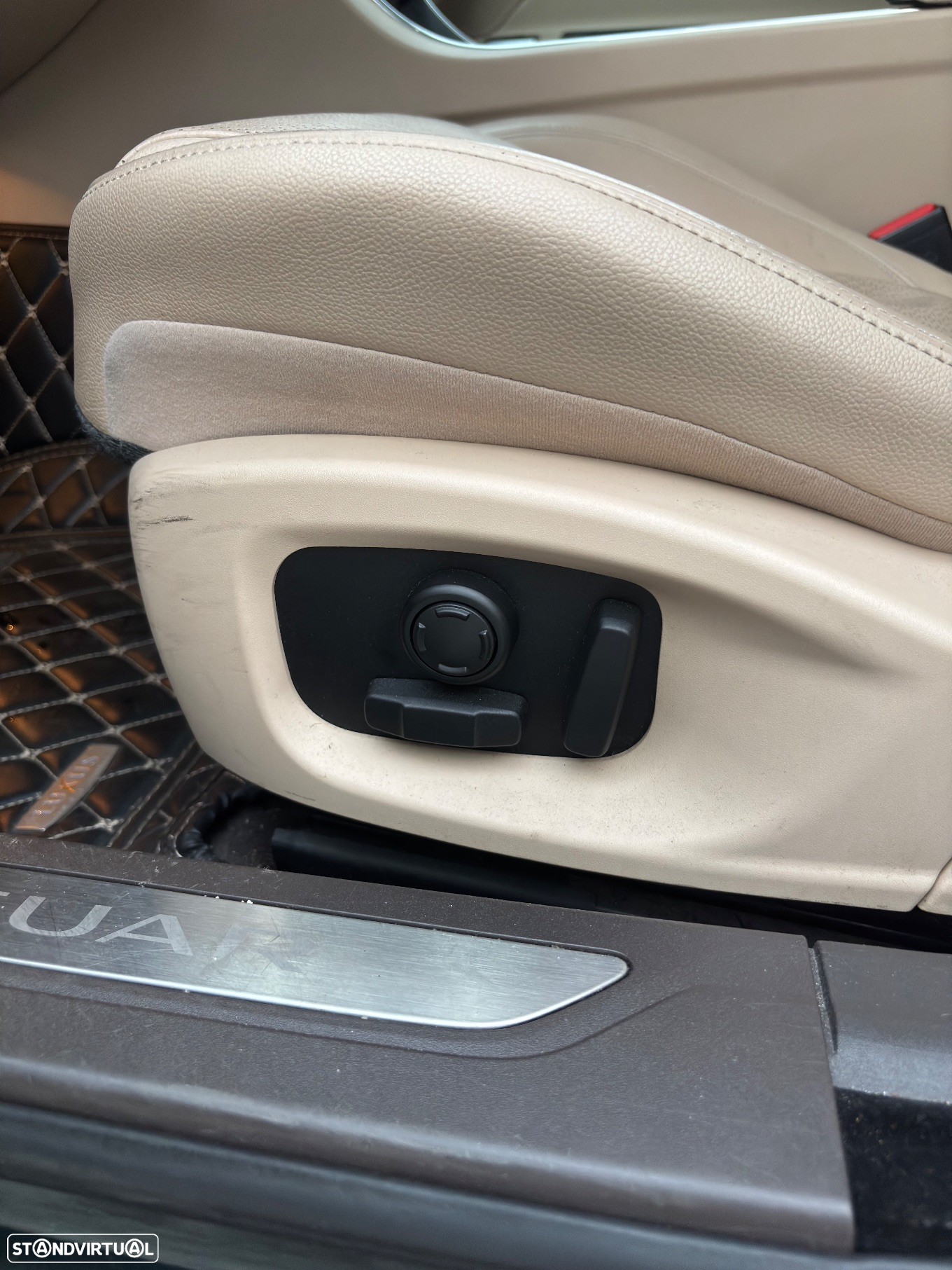 Jaguar XF 2.0 D Prestige Aut. - 7