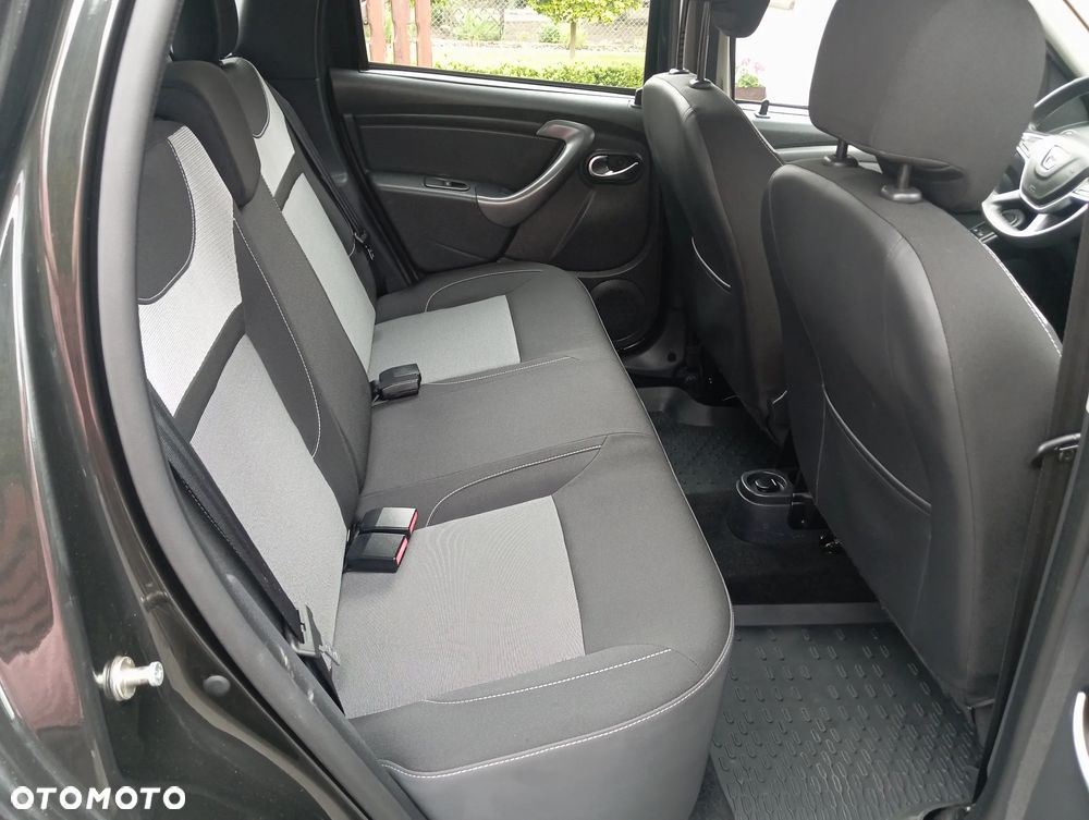 Dacia Duster 1.6 SCe Laureate S&S - 27