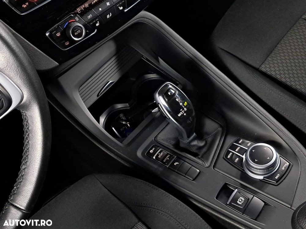 BMW X1 sDrive18d AT - 24