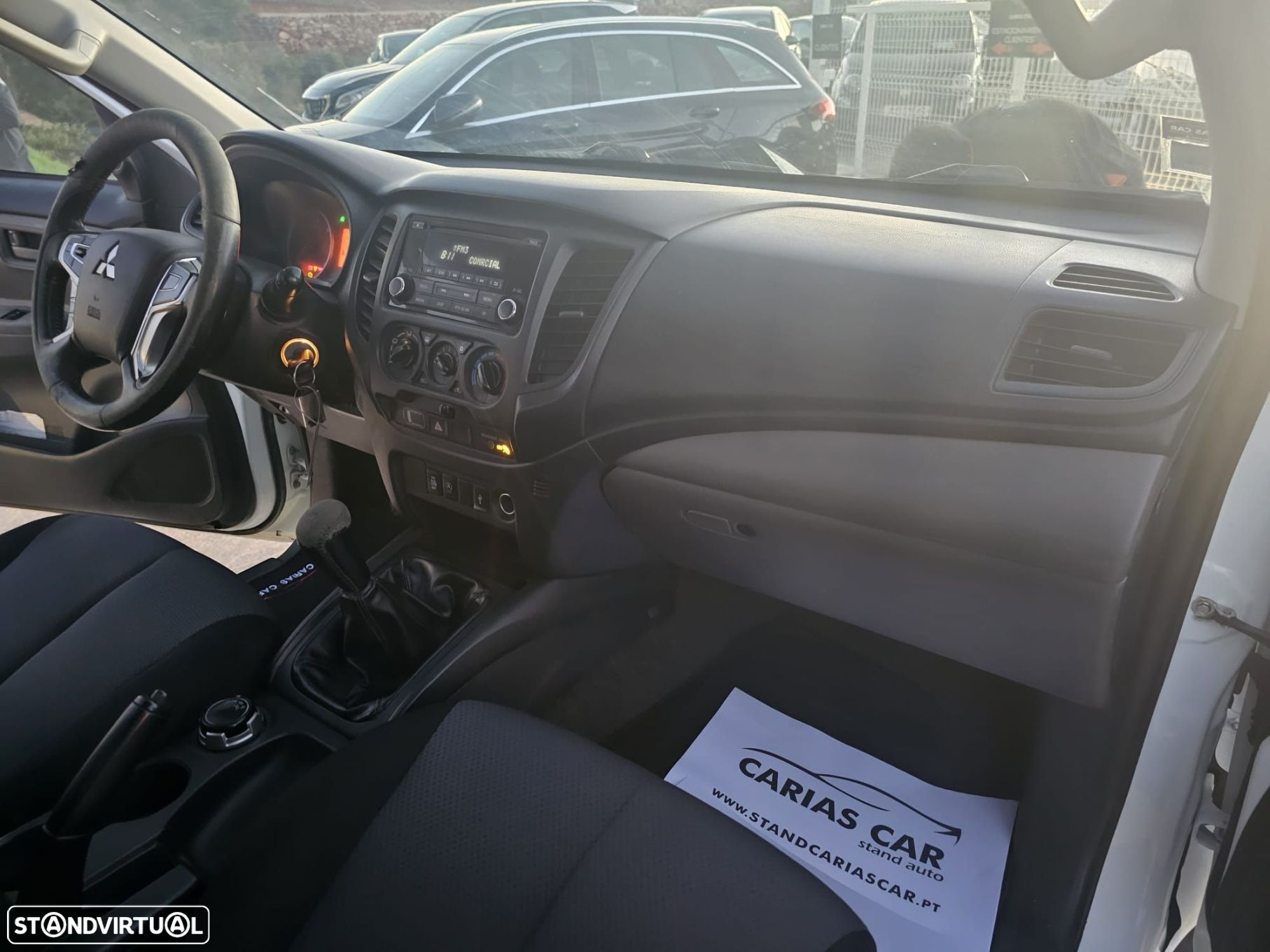Mitsubishi L200 2.4 DI-D CD Invite 4WD - 23
