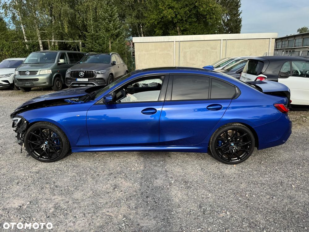 BMW Seria 3 330i xDrive M Sport - 9