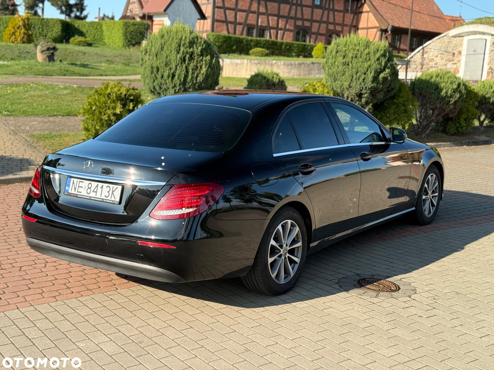 Mercedes-Benz Klasa E 200 d 9G-TRONIC - 22