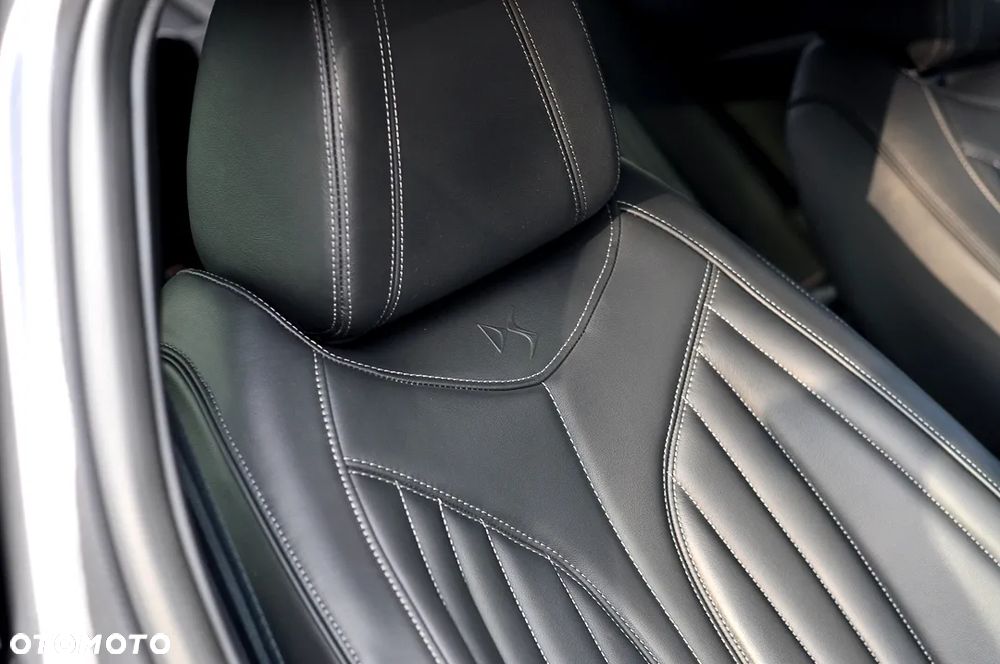 DS Automobiles DS 4 1.6 E-Tense Performance Line + - 25