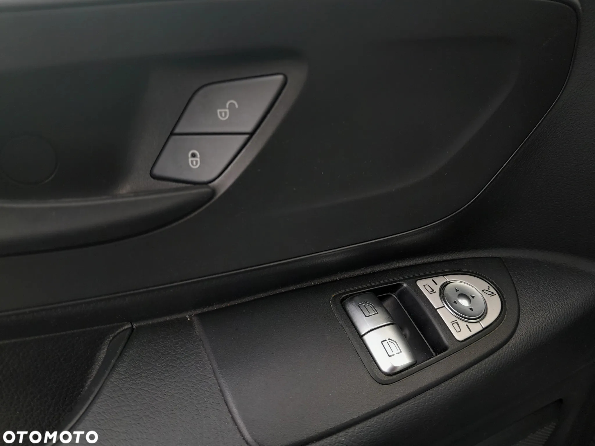 Mercedes-Benz Vito - 14