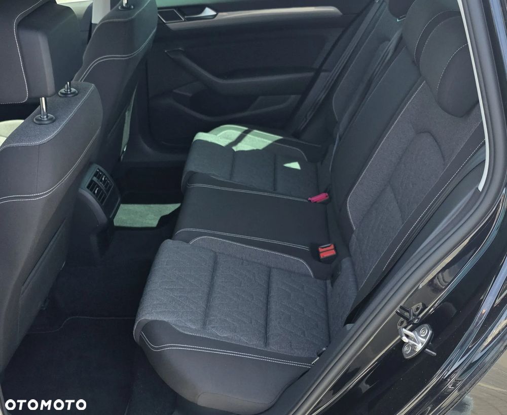 Volkswagen Passat 2.0 TSI Business DSG - 10