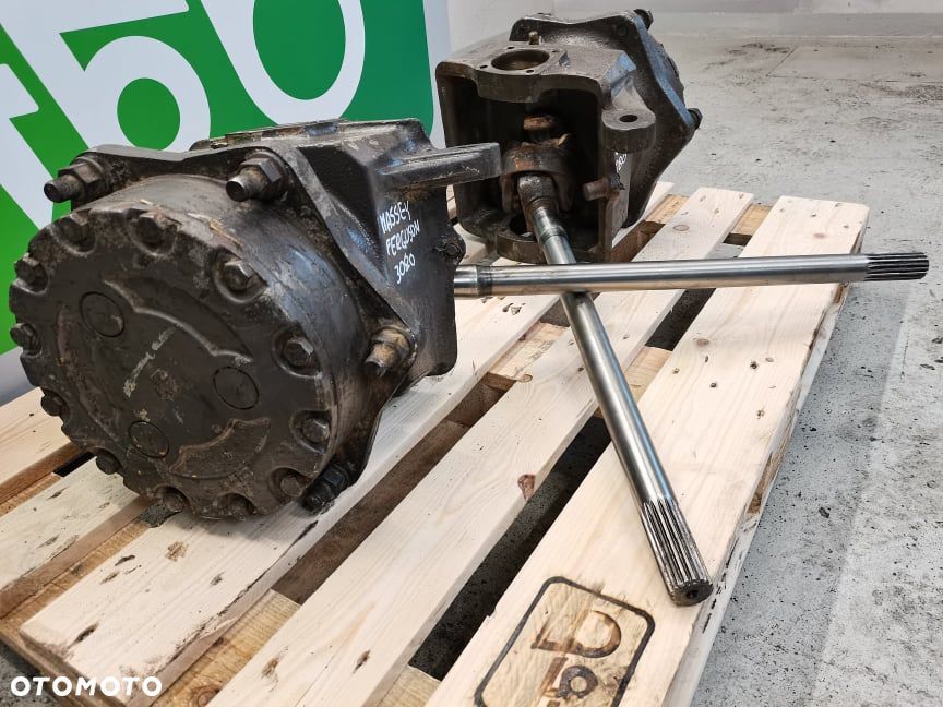 Massey Ferguson 3070 {Układ planetarny przód} - 2