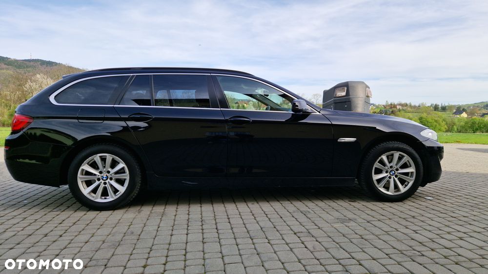 BMW Seria 5 525d Sport-Aut - 4