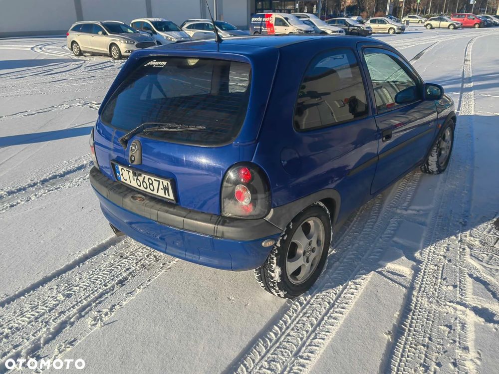 Opel Corsa 1.2 16V Sport - 6