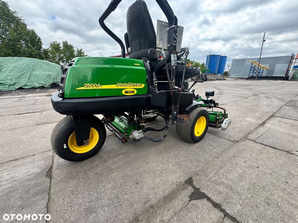 John Deere 2500 A - 12