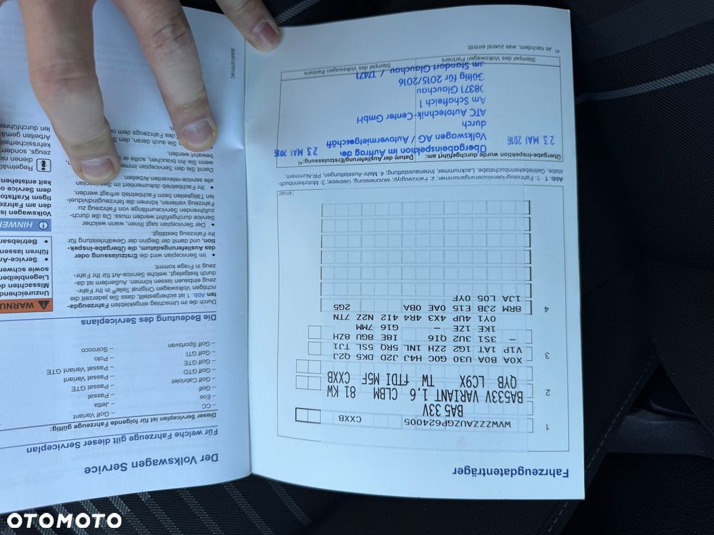 Volkswagen Golf 1.6 TDI BlueMotion Technology Lounge - 25