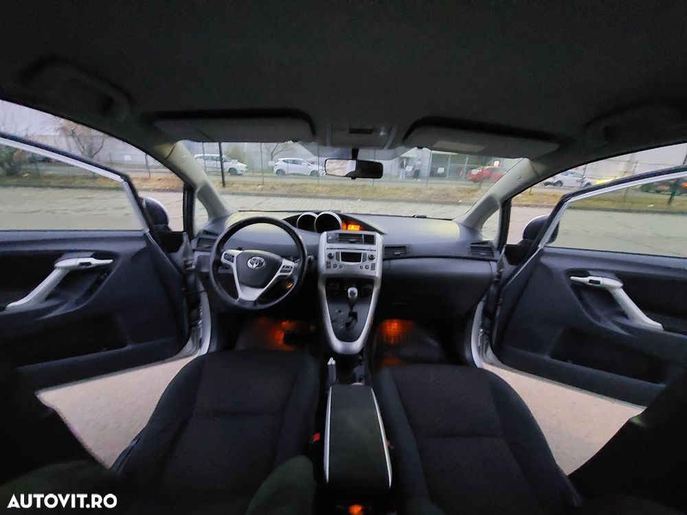 Toyota Verso - 6