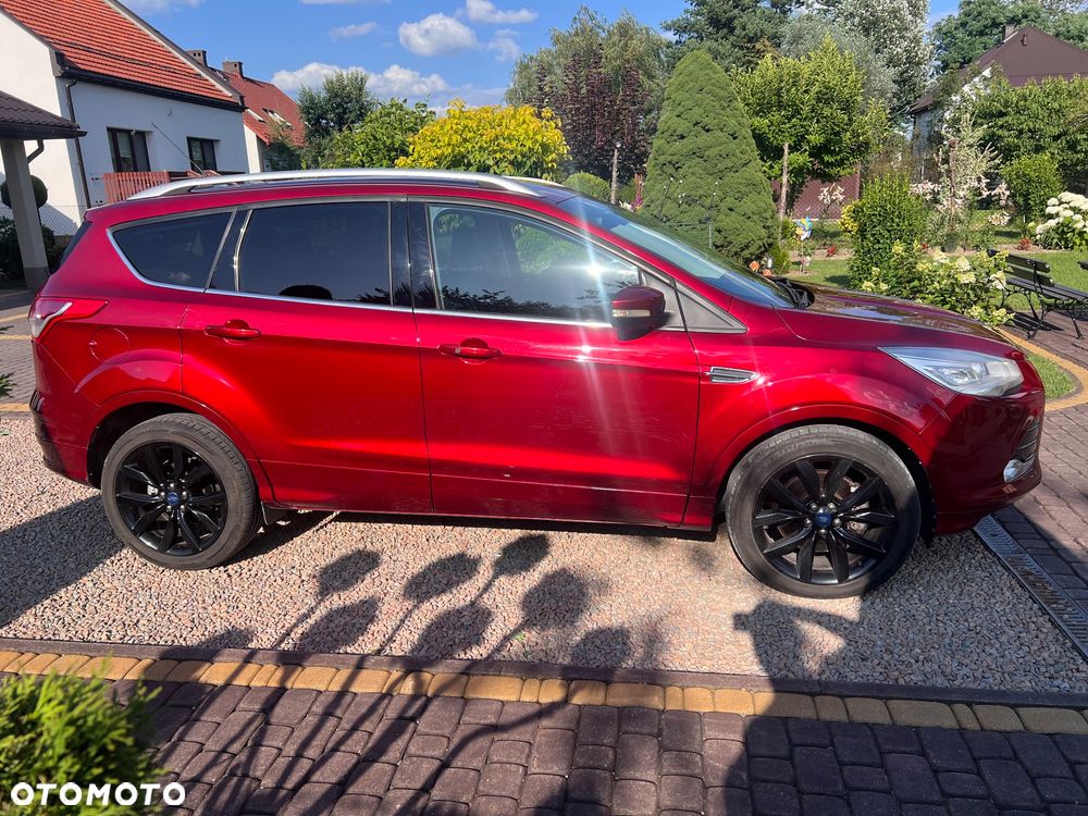 Ford Kuga 2.0 EcoBoost 4x4 Titanium - 4