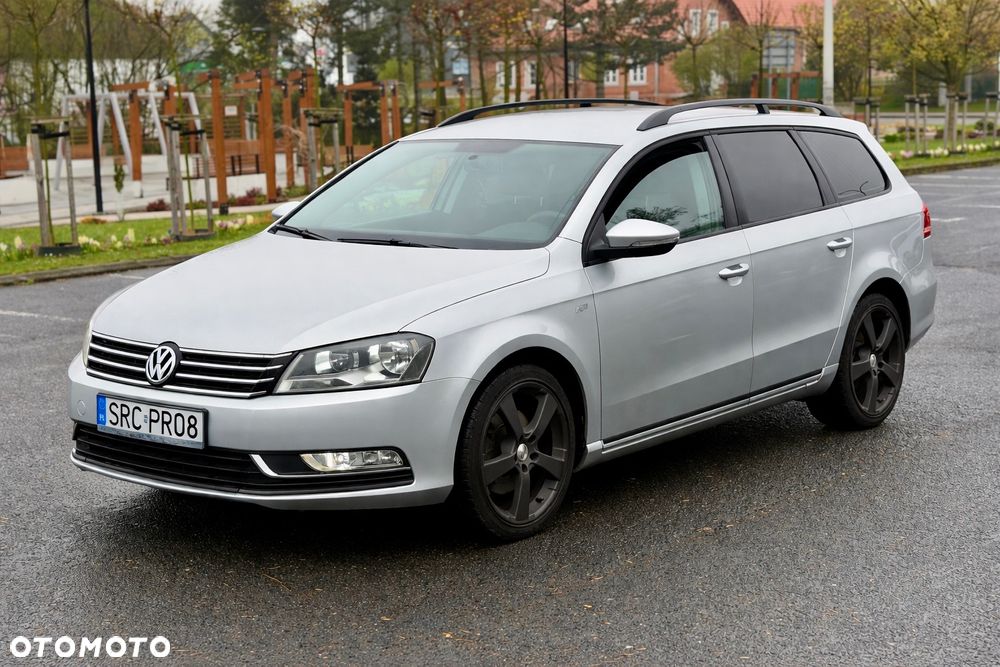 Volkswagen Passat - 1