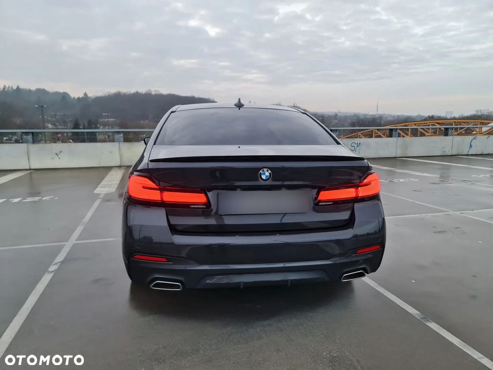 BMW Seria 5 520d xDrive M Sport sport - 17