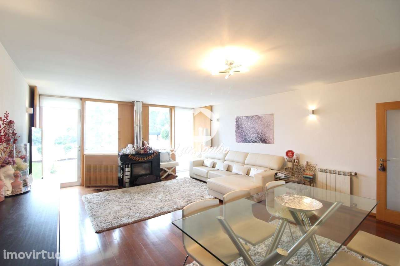 Moradia T4 em Condomínio Fechado com Piscina e Jardim e Garagem Fec... - Grande imagem: 3/29