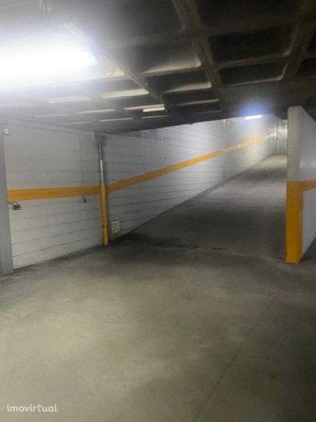 Arrenda-se 1 Lugar de Garagem – Bessa, Porto - Grande imagem: 4/11