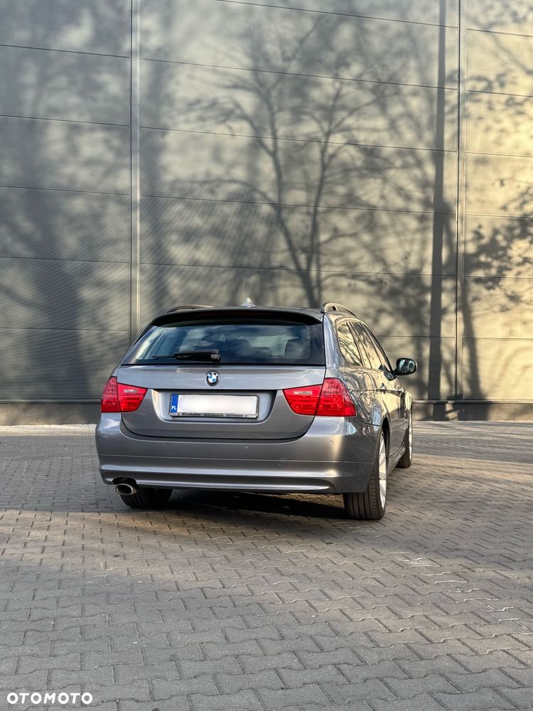 BMW Seria 3 320d DPF - 14
