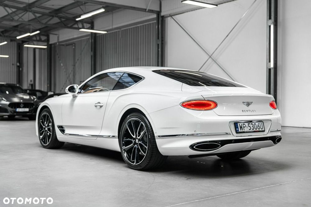 Bentley Continental GT - 12