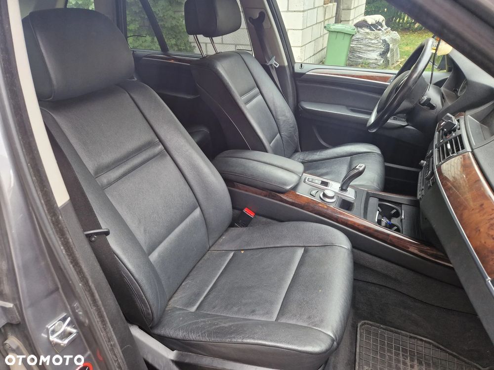 BMW X5 3.0si xDrive - 11