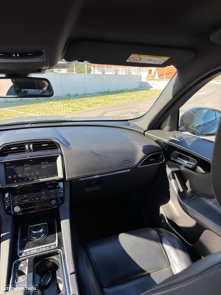 Jaguar F-Pace 2.0 i4D R-Sport Aut. - 11