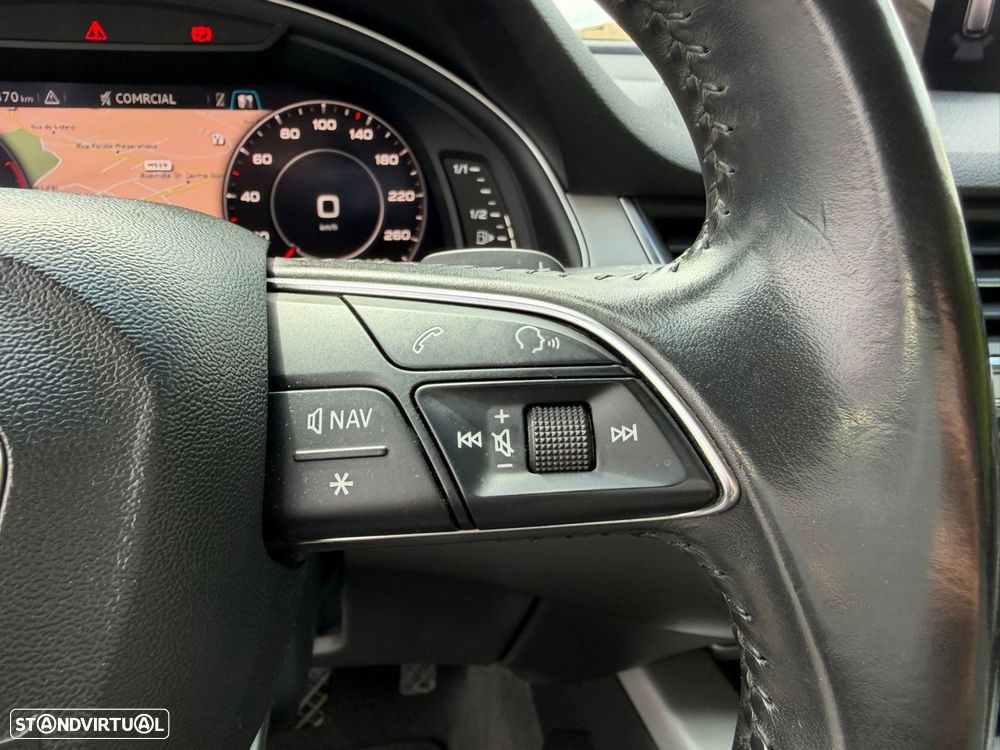 Audi Q7 3.0 TDI quattro tiptronic 7L - 29
