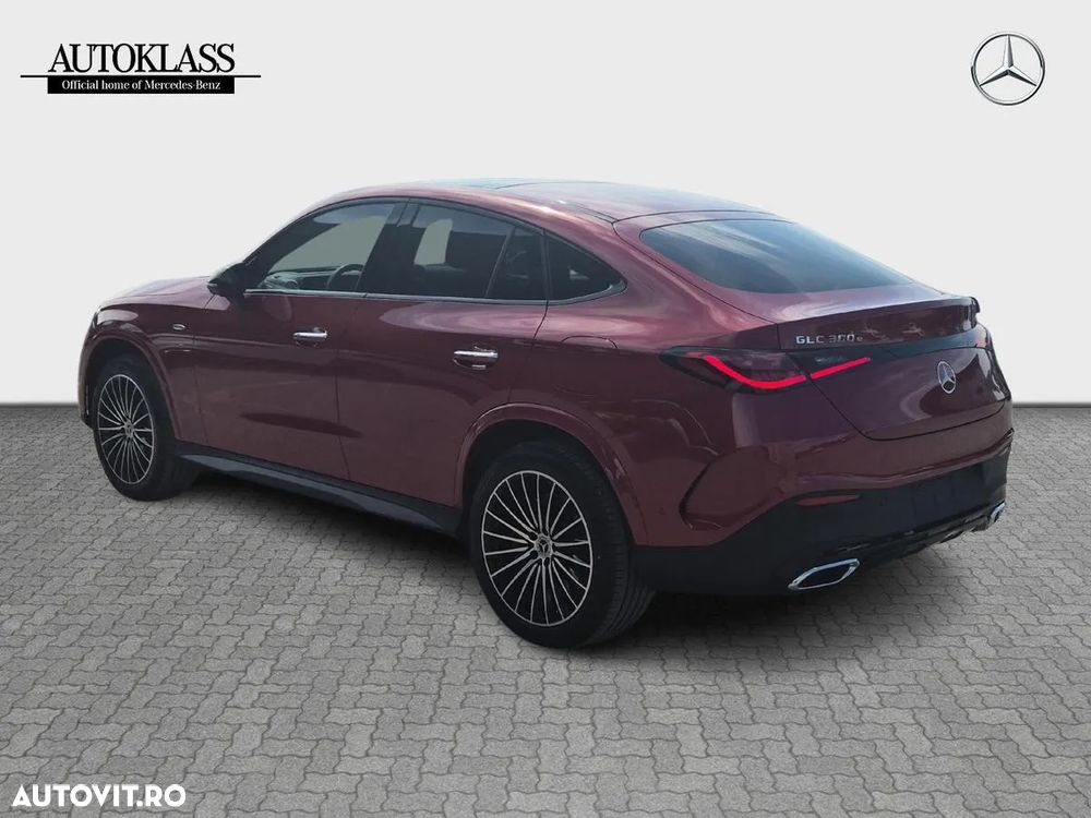 Mercedes-Benz GLC 300 e 4MATIC - 3