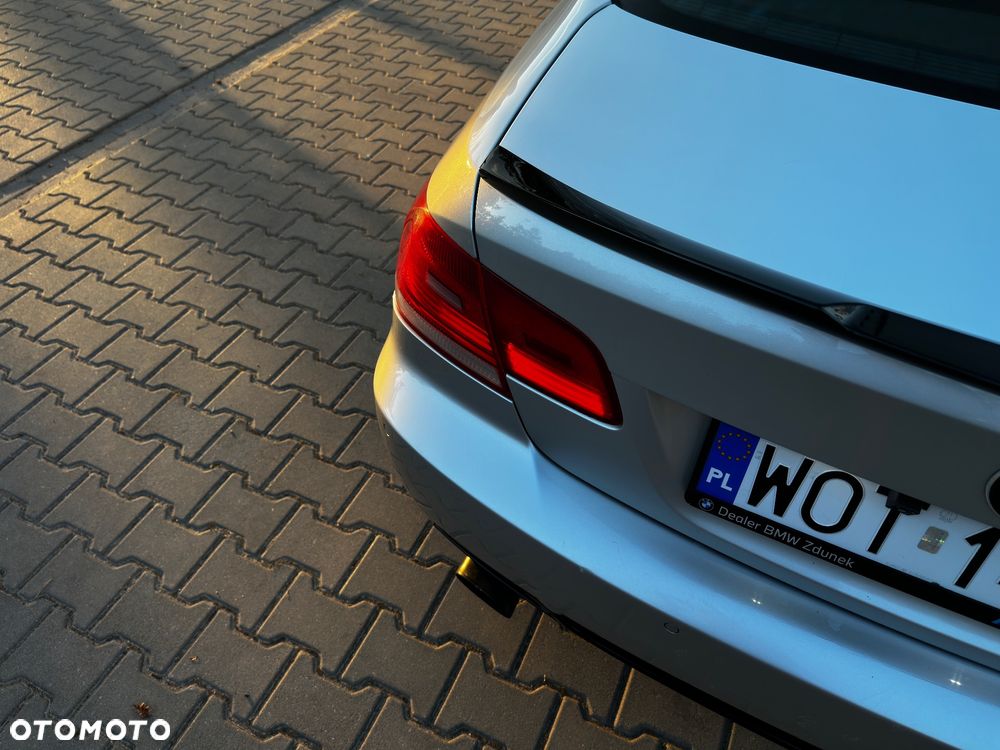 BMW Seria 3 320i - 12