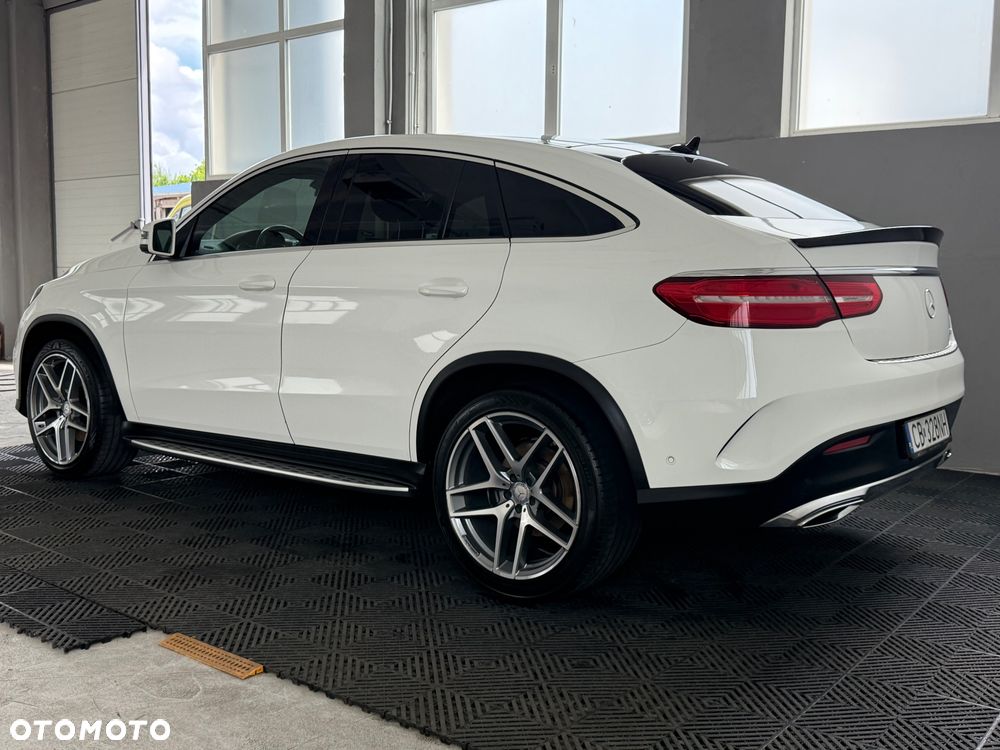 Mercedes-Benz GLE 350 d 4Matic 9G-TRONIC AMG Line - 11