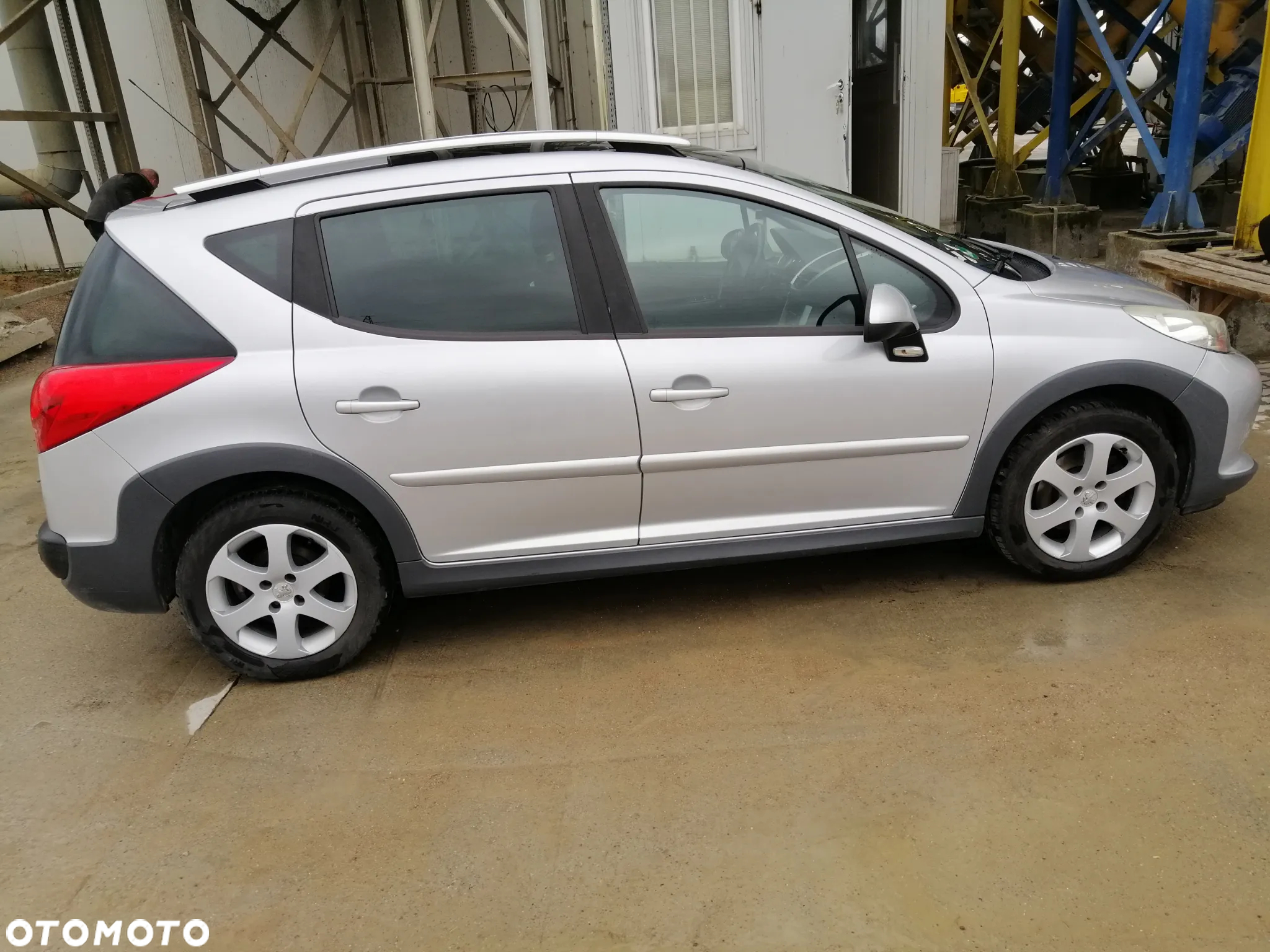 Peugeot 207 1.6 VTi Outdoor - 3