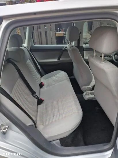 Volkswagen Polo - 2