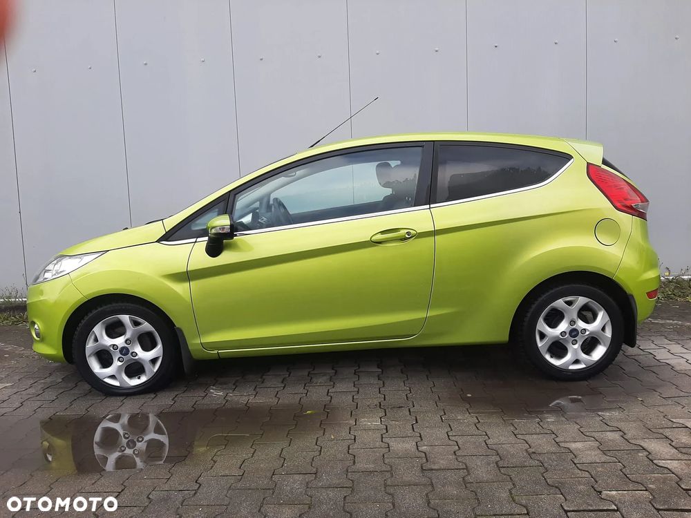 Ford Fiesta 1.25 Titanium EU6 - 30
