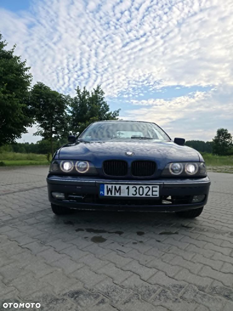 BMW Seria 5 520i - 9