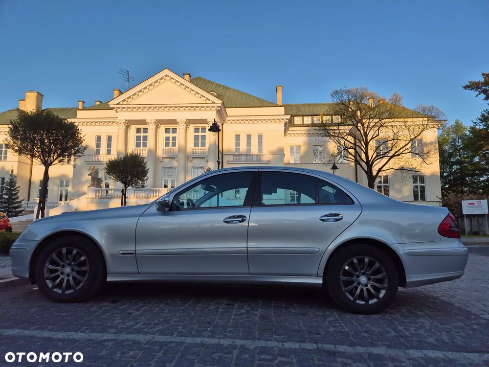 Mercedes-Benz Klasa E 200 CDI Classic - 2