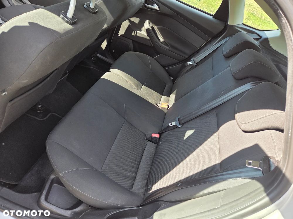 Ford Focus - 24