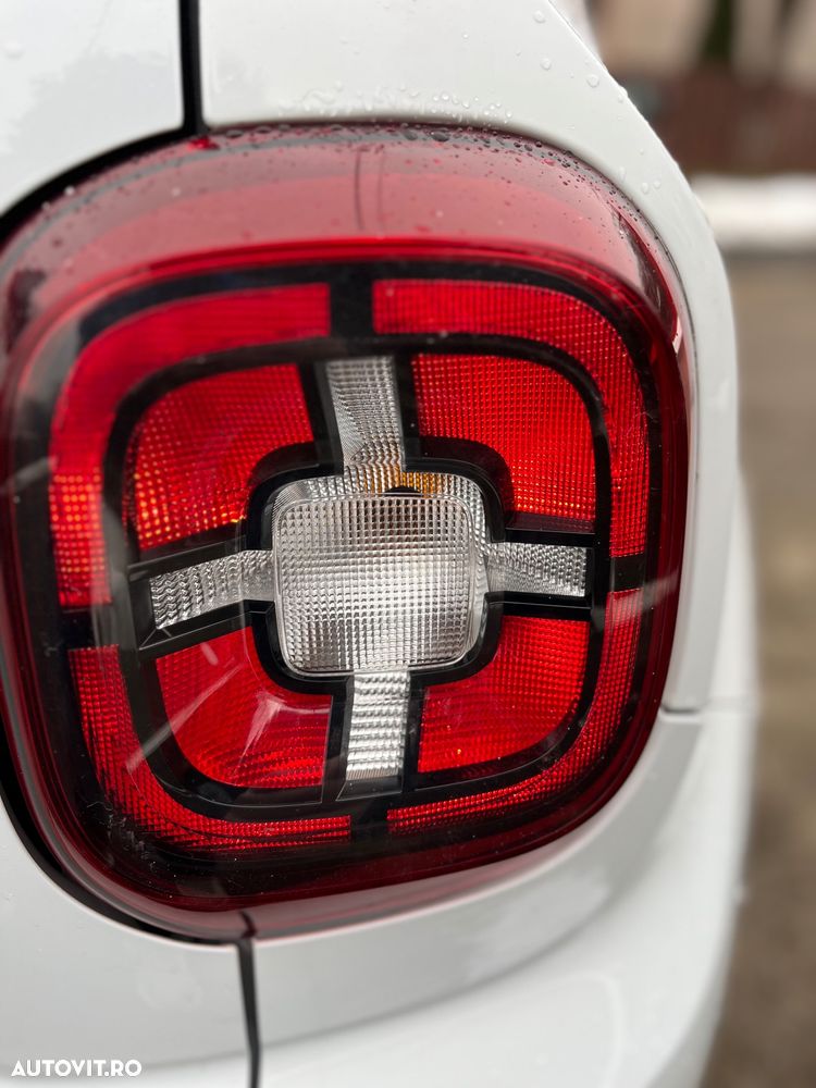 Dacia Duster 1.6 SCe Comfort - 11