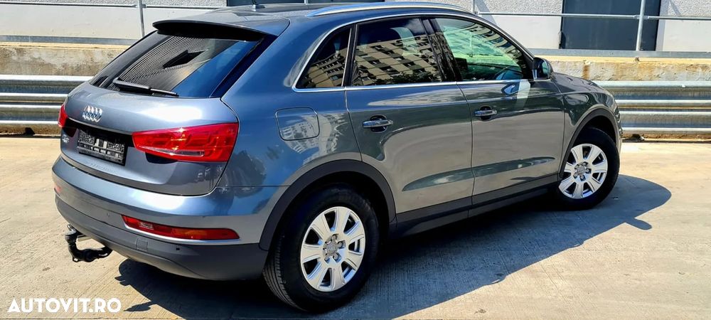 Audi Q3 2.0 TDI sport - 4
