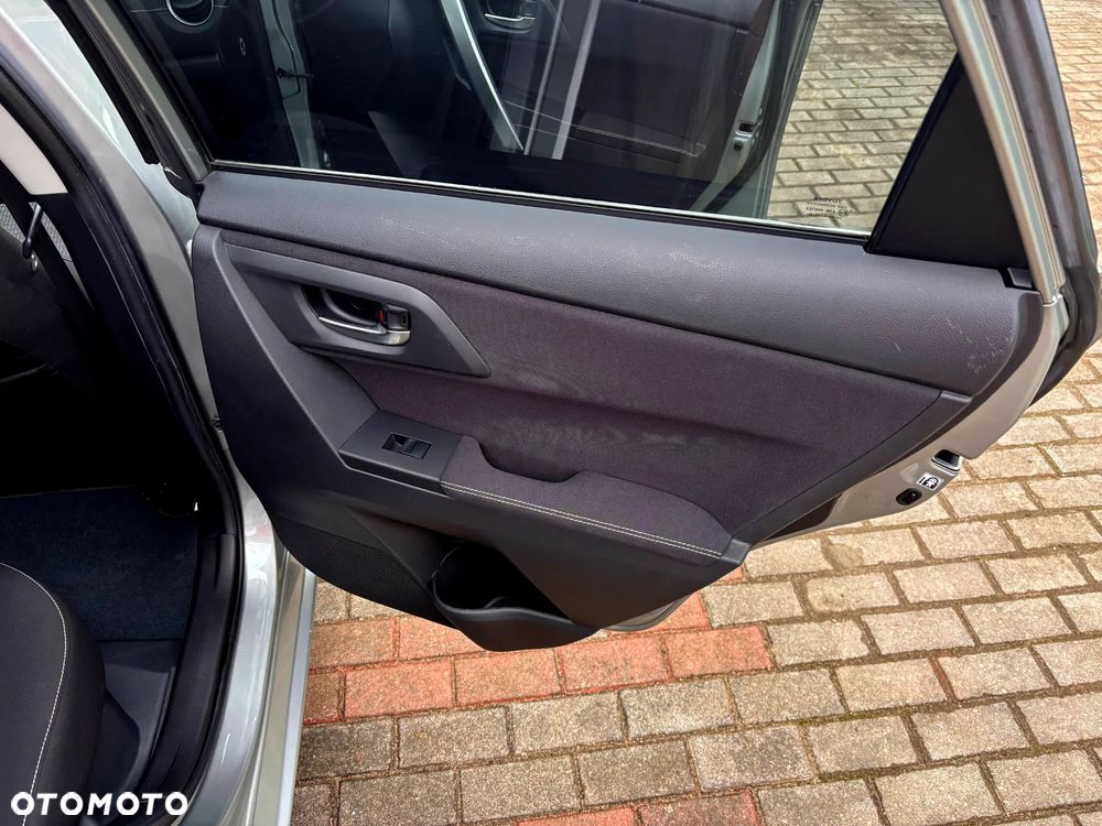 Toyota Auris 1.8 HSD Luna - 10