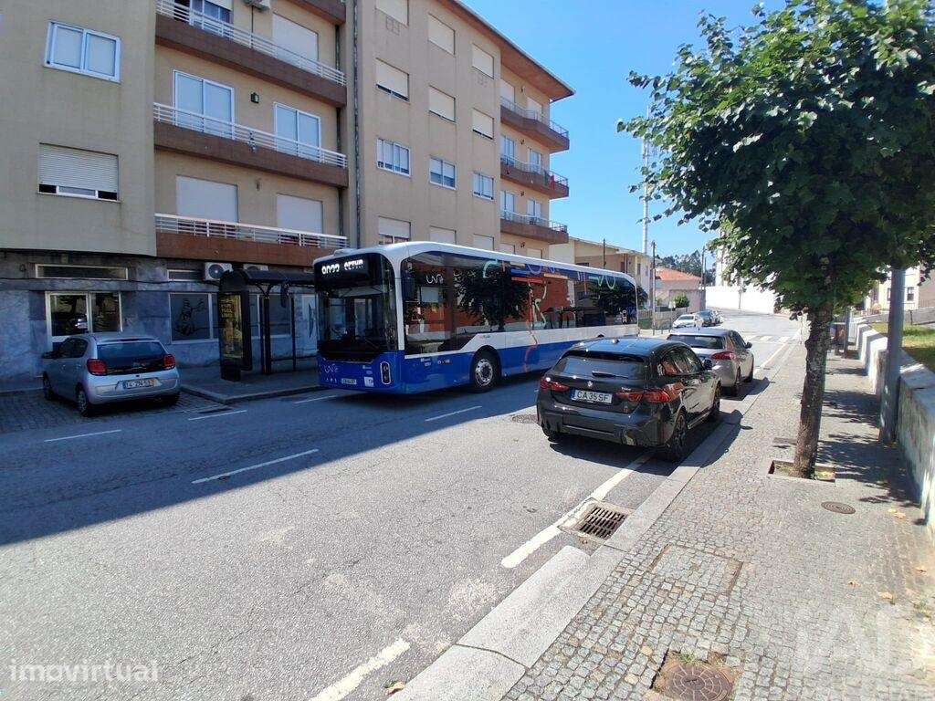 Apartamento em Fânzeres e São Pedro da Cova de 100 m2 - Grande imagem: 2/23