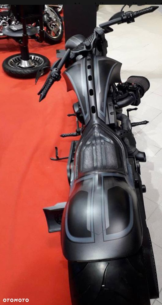 Harley-Davidson Custom Low Rider - 2